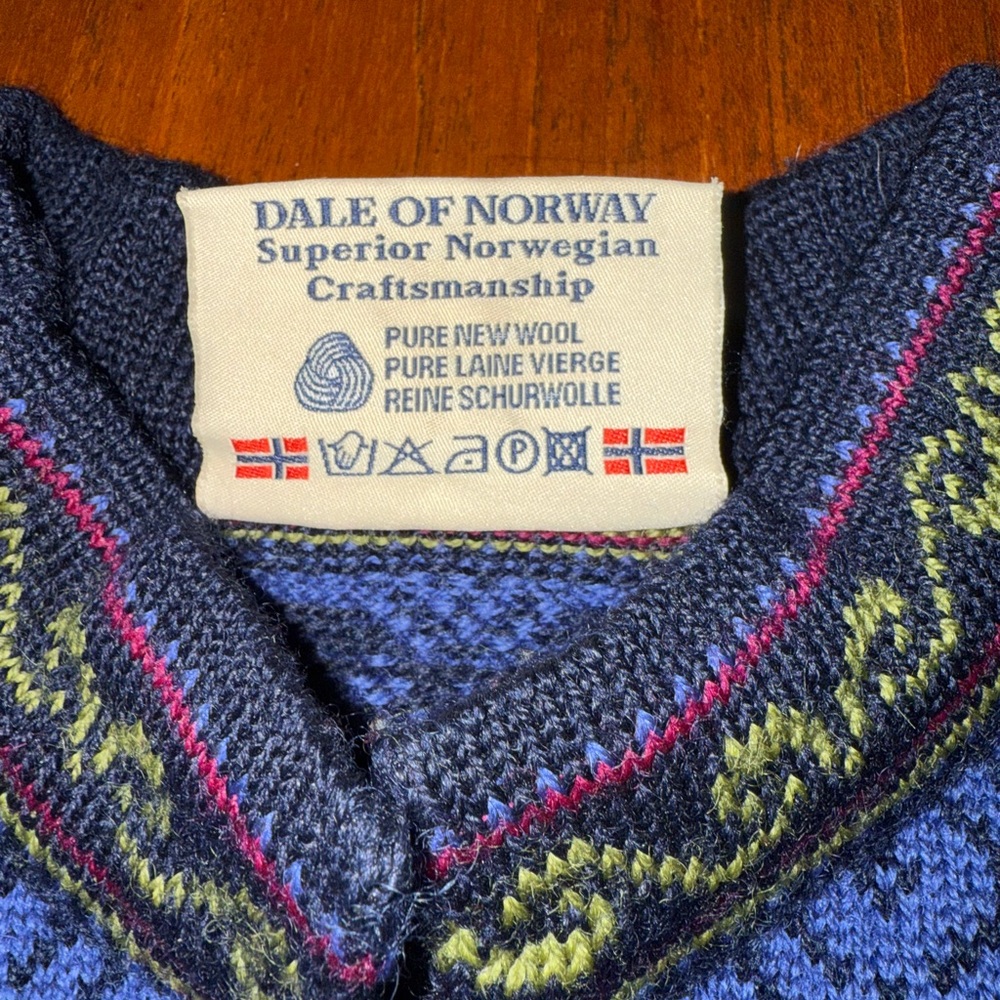 Dale of Norway Women’s Pullover Wool Sweater - Picture 6 of 8